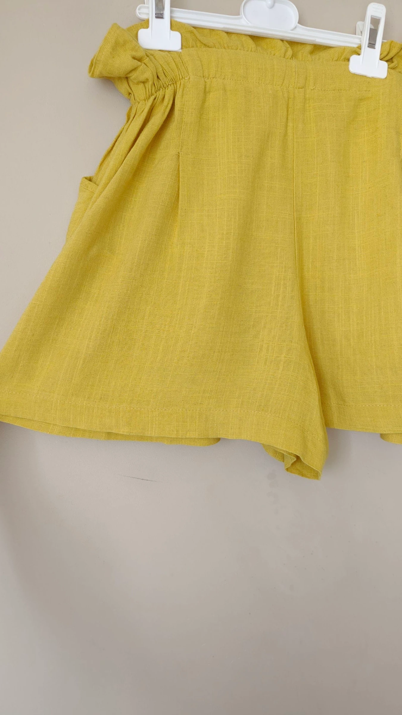 Short amarillo mostaza con cintura elástica - 36/S - Bershka – photo 5